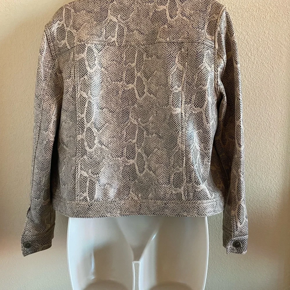 Good looking jacket Python look in cream and brown. Size 12 Ruby Rd - Picture 4 of 11